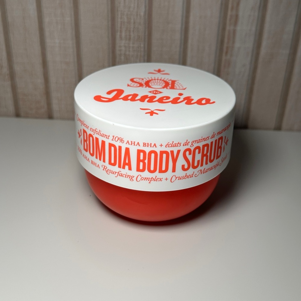 Sol de Janeiro Bom Dia Body Scrub 10% AHA BHA Resurfacing Complex
